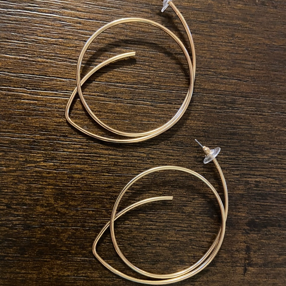 Winding Metal Earrings